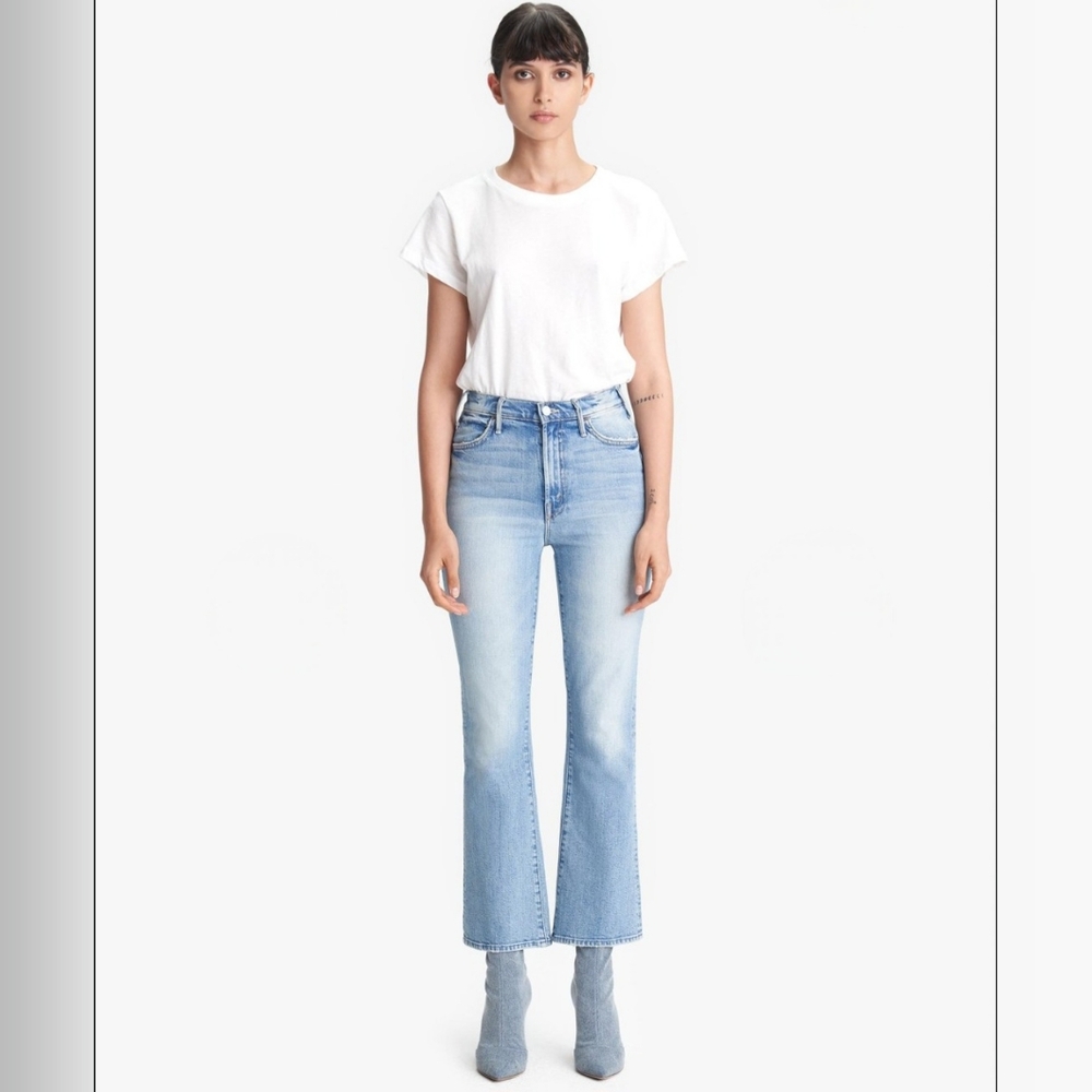 Mother Denim The Hustler Ankle Jeans in I Confess